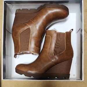 Xappeal Tan Wedge Ankle Boots